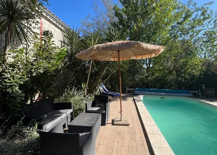 Frühstückspension Belem - Piscine Chauffee - Mas Saint Louis 4*